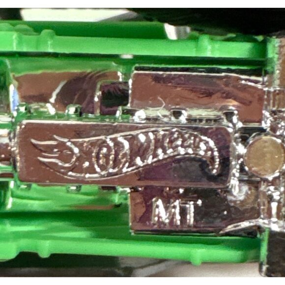 Hot Wheels Baja Buster Monster Truck Diecast Toy Green Chassis & Black Tires 1:6 - Picture 7 of 7